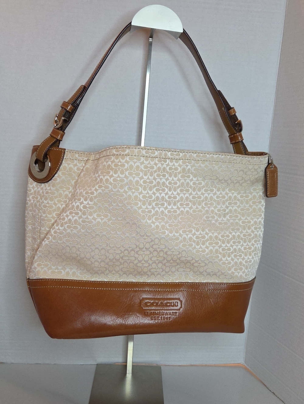 Vintage Coach Shoulder Bag- Style F11666